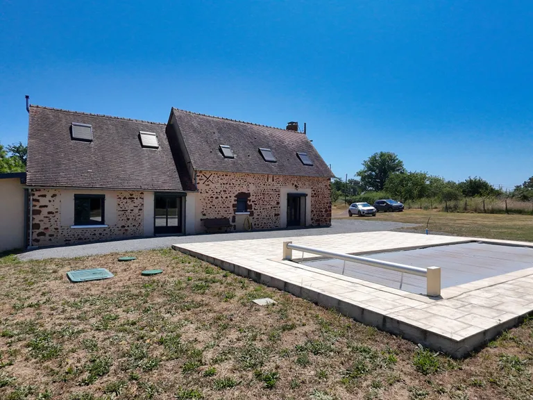 Maison de campagne avec piscine et dépendances à Chaillac Photo du bien