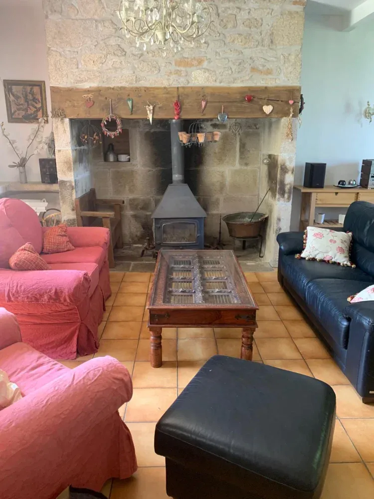Renovated manor house in Goulles, with independent gîte and views of the Massif Central photo 4