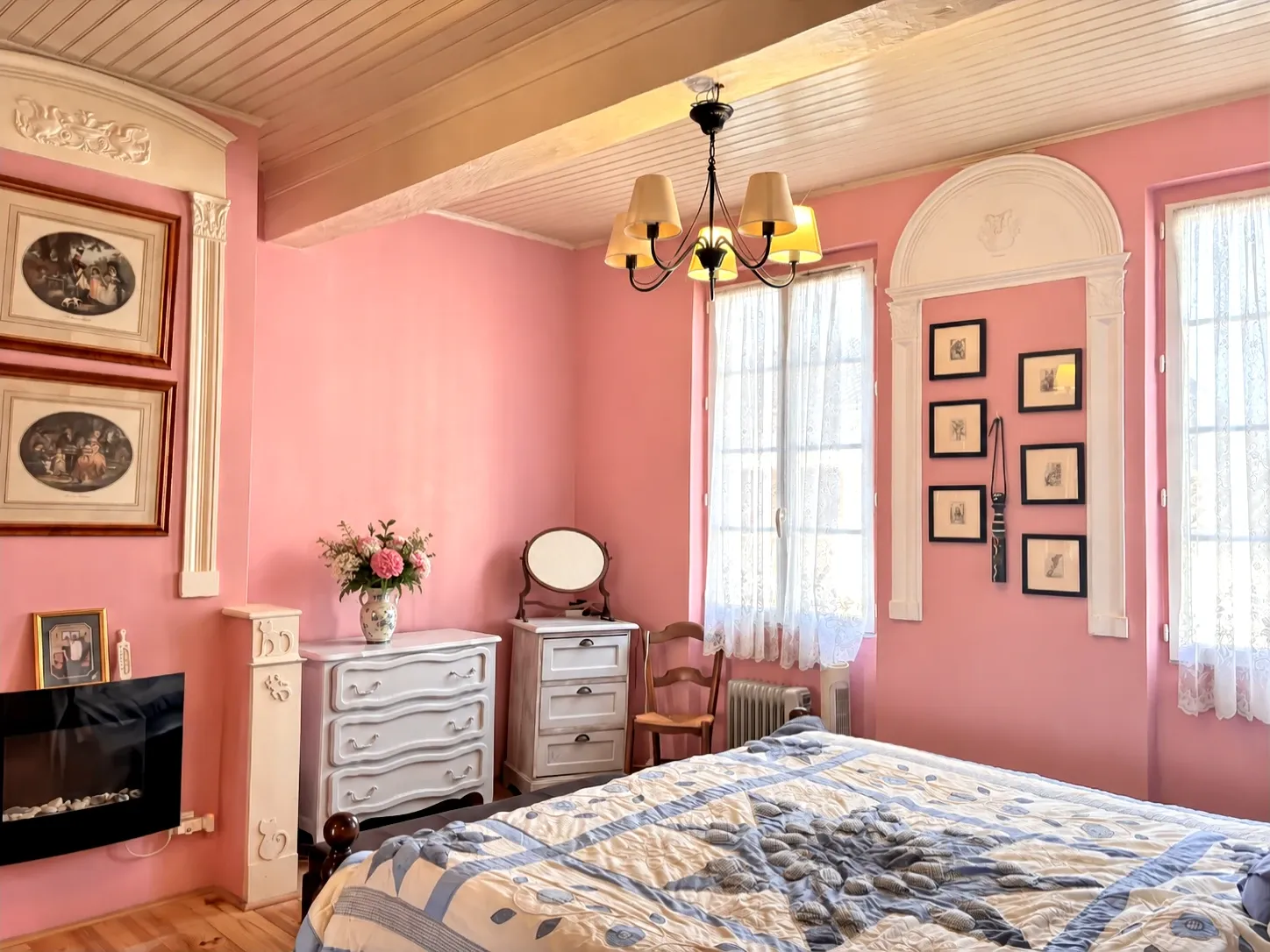 Village House, Characterful Former Forge with Views of the Garonne in Lamagistère photo 6