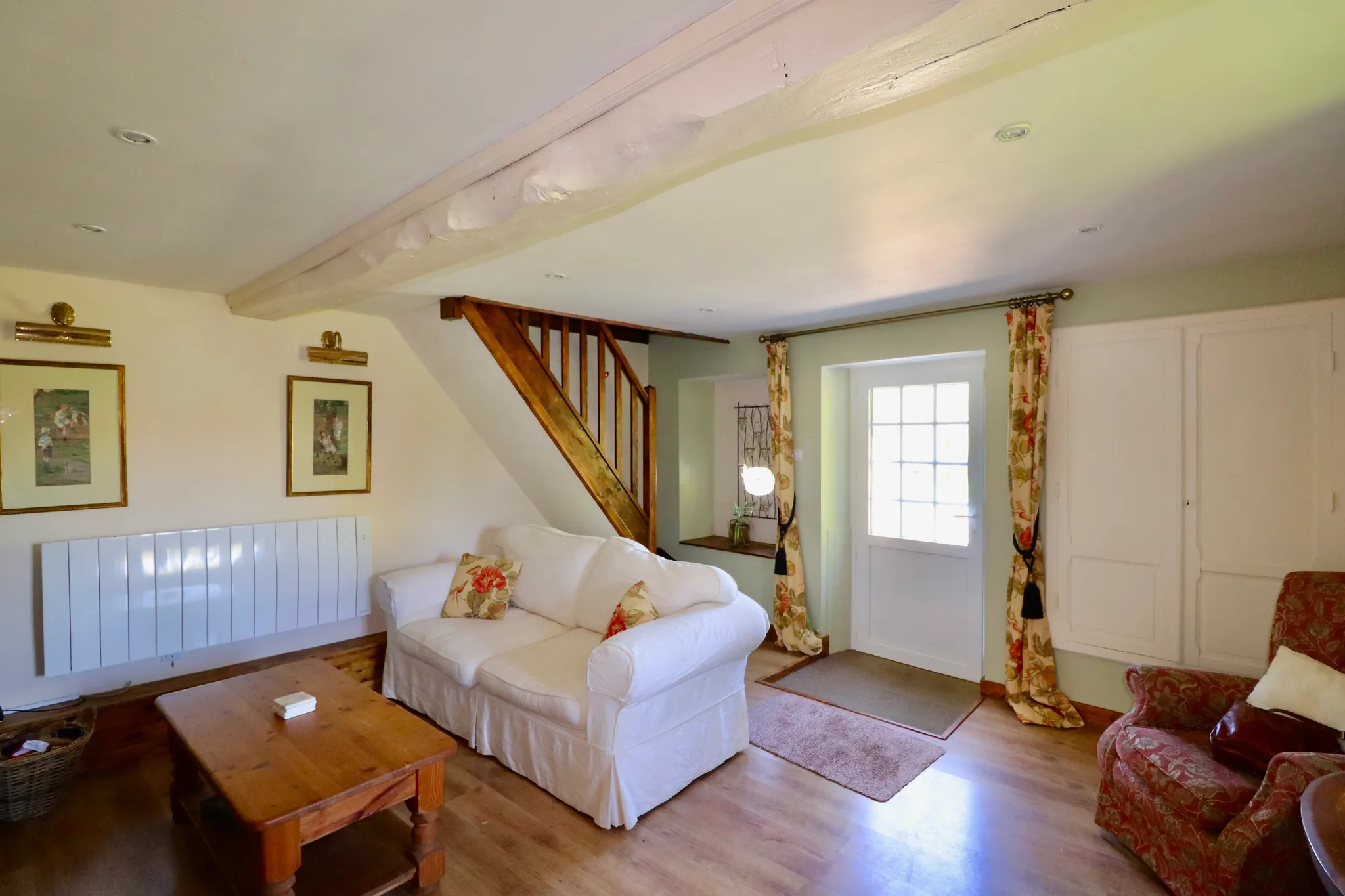 Two Village Houses with Barn, Garden and Pool in La Pouge photo 4
