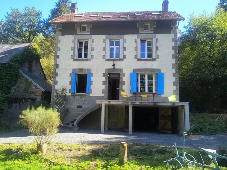 Moulin de caractère avec maison de campagne et dépendances, 7 chambres à Janaillat Photo du bien