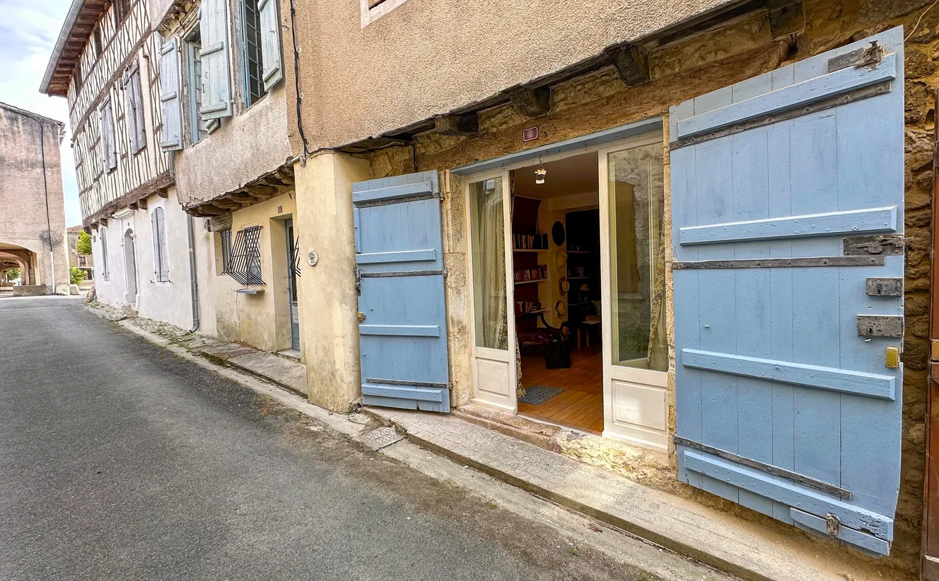 Maison de village de caractère avec cour intérieure à Sos — photo 2