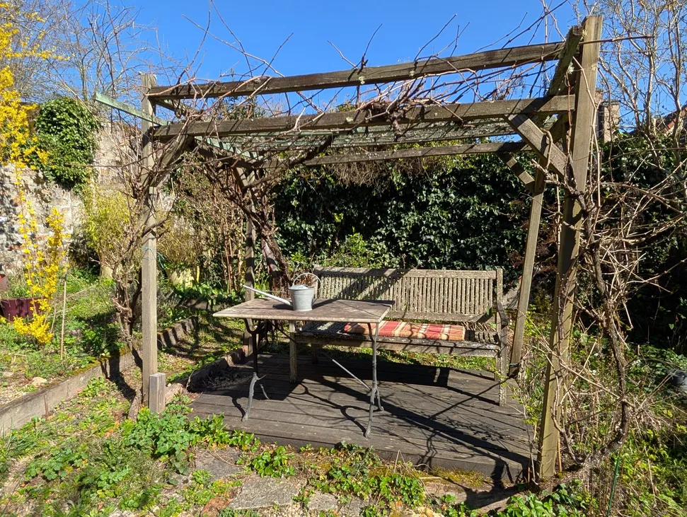 Maison de caractère à vendre à Felletin avec jardin, dépendance et garage double — photo 7