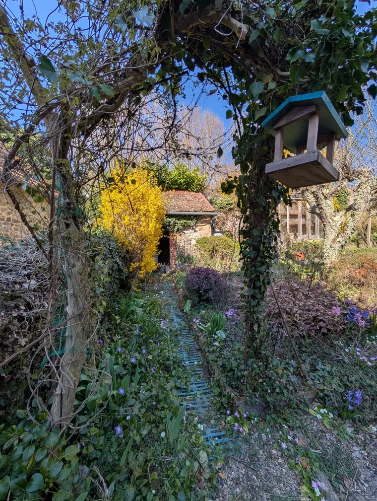 Maison de caractère à vendre à Felletin avec jardin, dépendance et garage double — photo 6