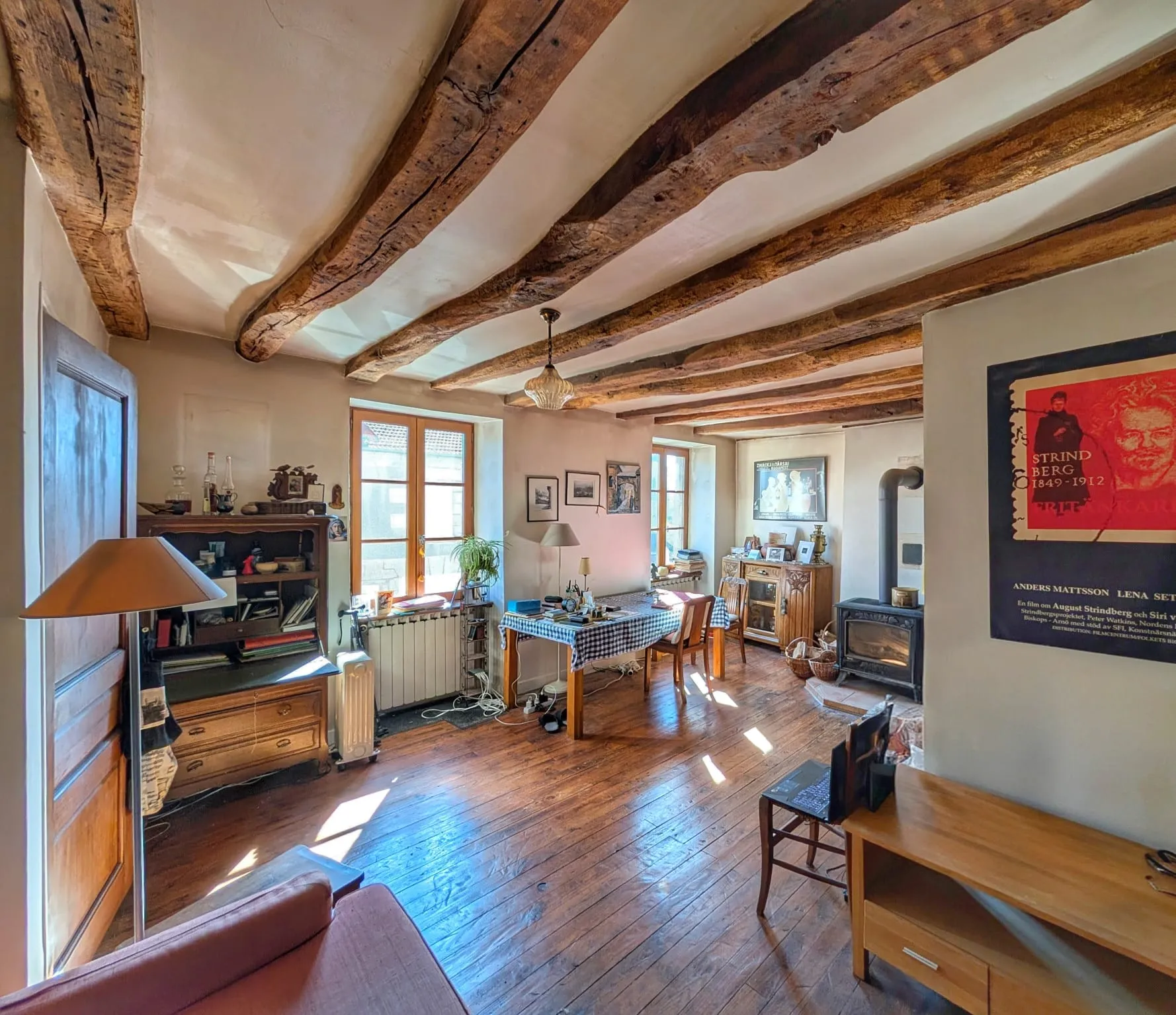 Maison de caractère à vendre à Felletin avec jardin, dépendance et garage double — photo 2