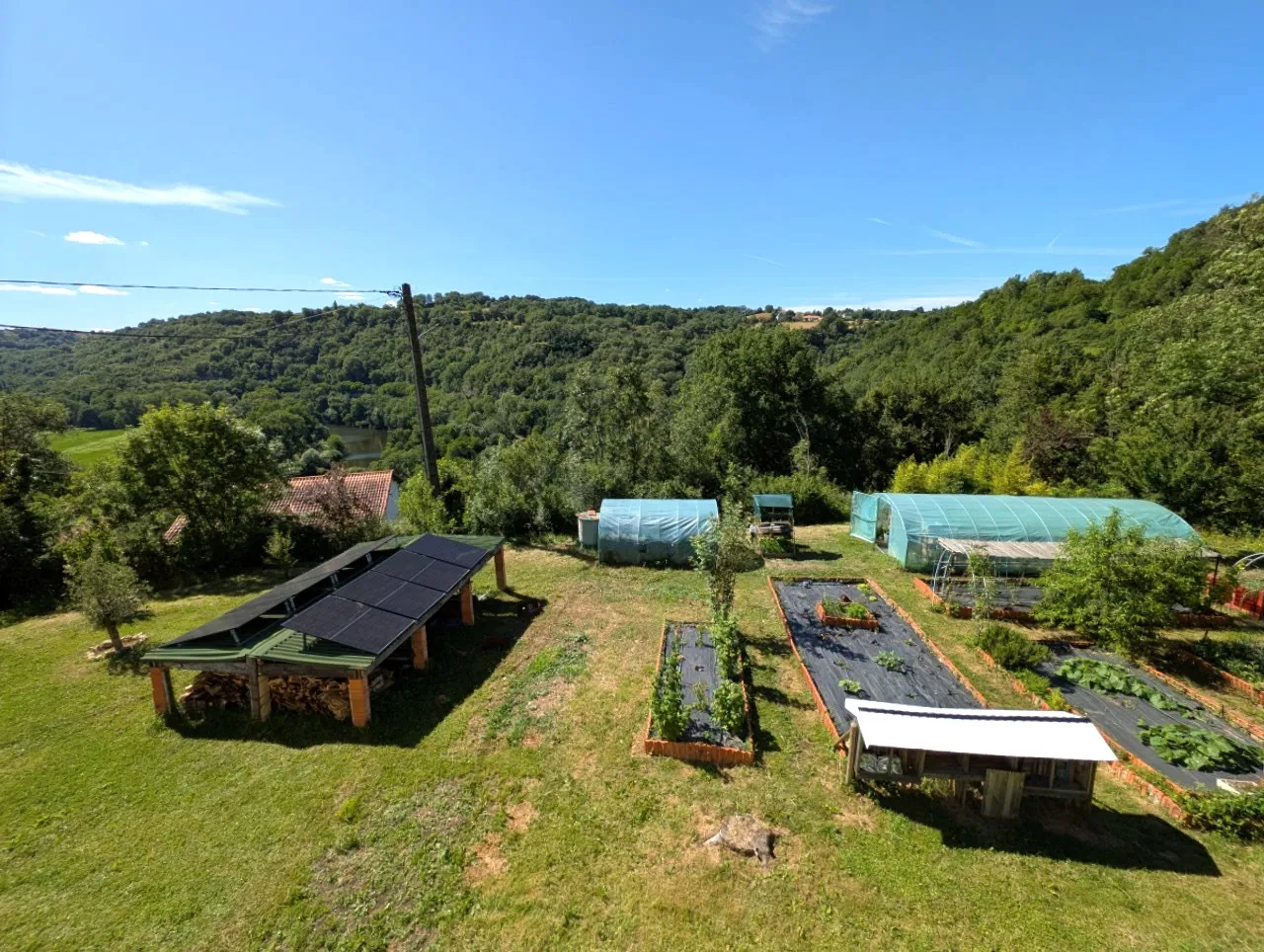 Maison de campagne rénovée avec jardin et bois à Capdenac