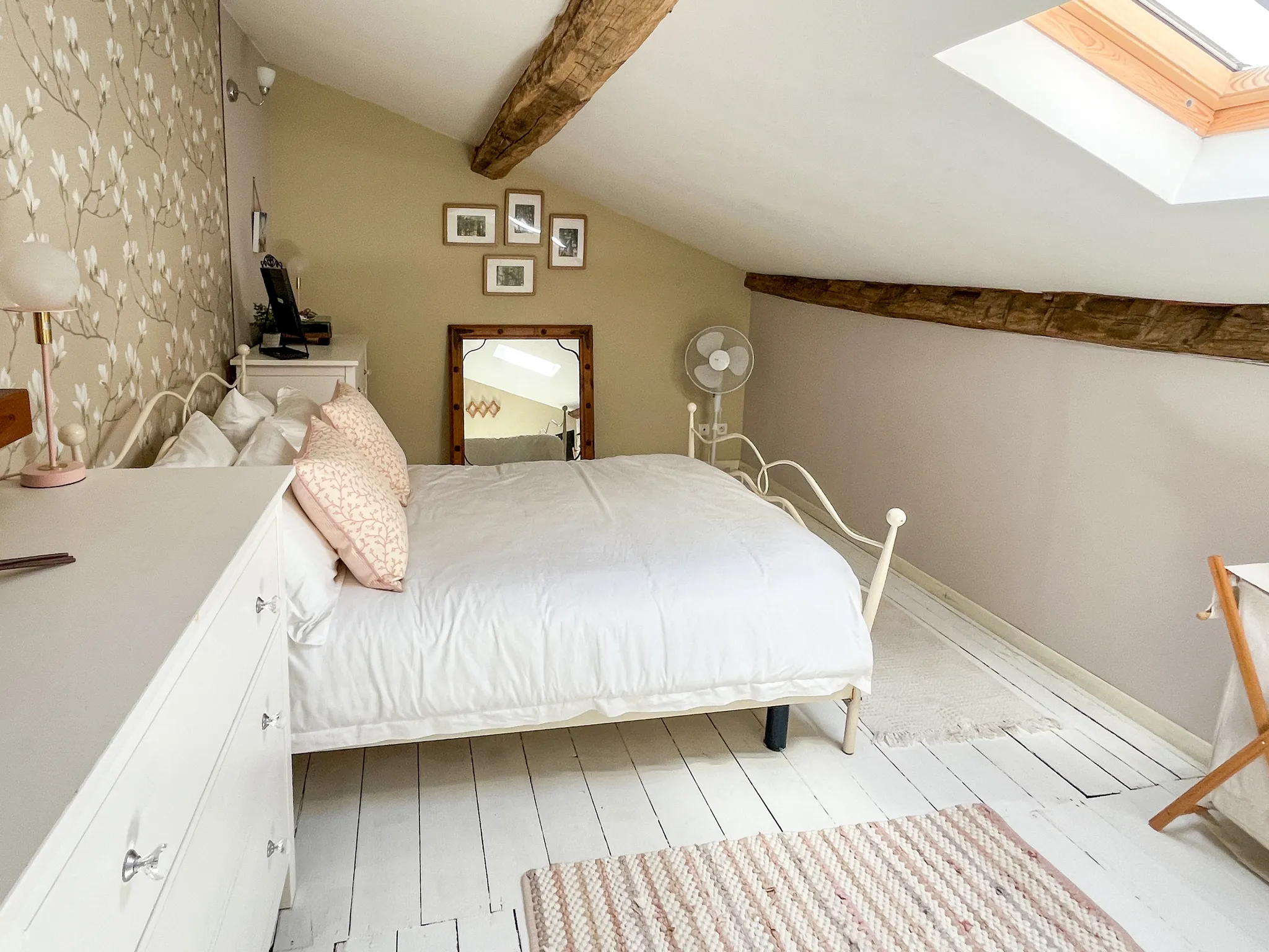 Character Village House with Garden and Views of the Château in Verteuil-sur-Charente photo 9