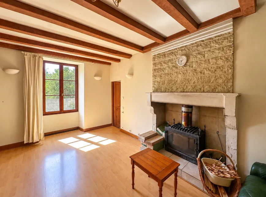 Semi-detached stone country house with garden in Saint-Georges-de-Longuepierre photo 6