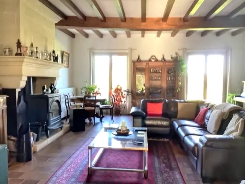 Semi-detached house with pool and outbuildings in Chalais (16210) photo 4