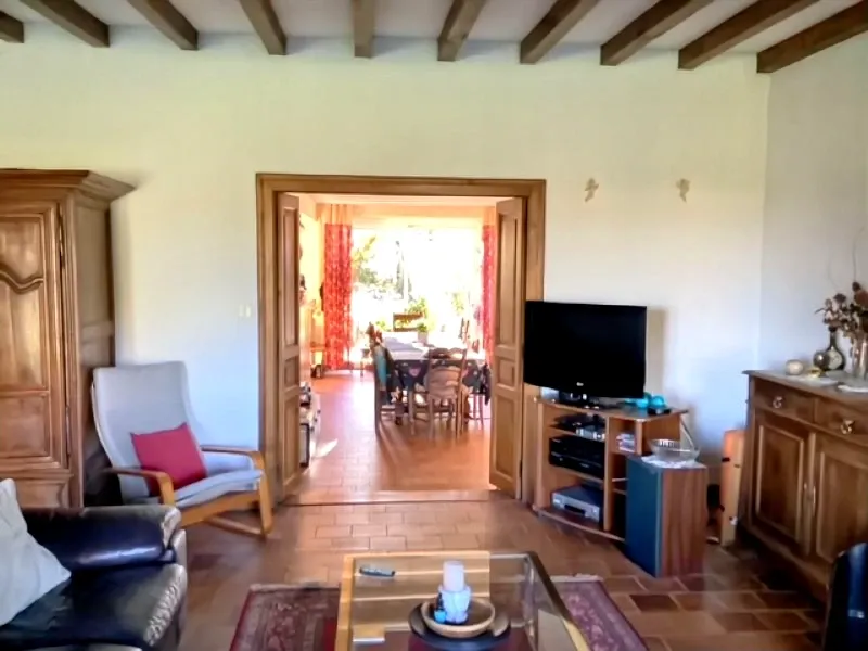 Semi-detached house with pool and outbuildings in Chalais (16210) photo 7