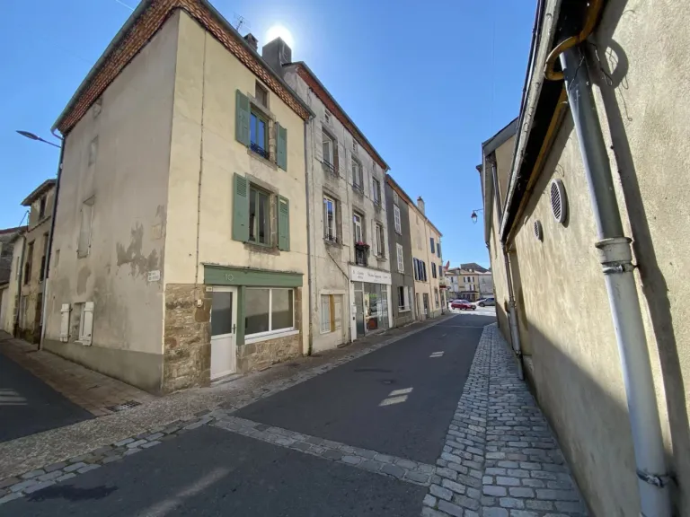 Maison de village avec deux chambres au cœur du Dorat Photo du bien