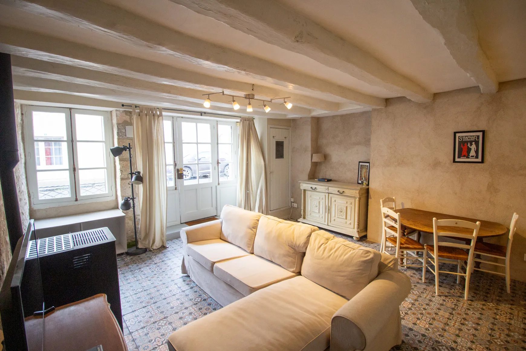 Furnished village house with balcony in Richelieu photo 2