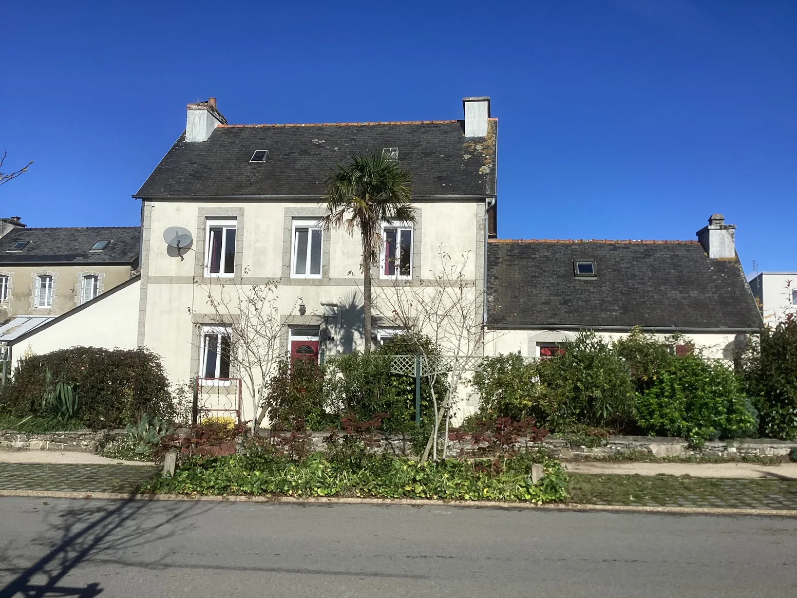Maison de village avec jardin et garage à Poullaouen — photo 2
