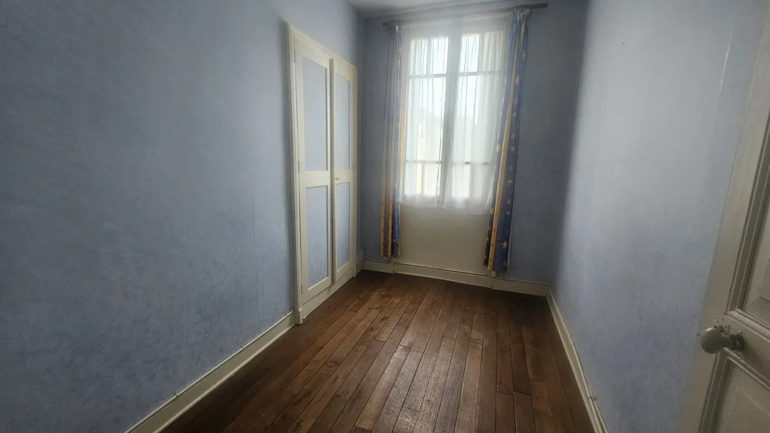 Maison de village à rénover avec grenier aménageable — photo 9