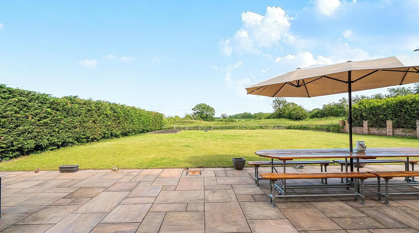 Oak View: Four-Bedroom Barn Conversion with Annexe near Whitchurch, Shropshire photo 3