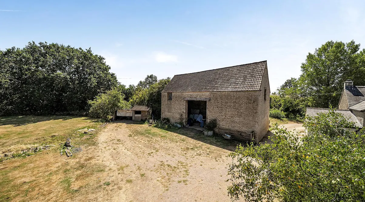 Kingway Farm Cottage, Corston, Wiltshire – Stone Cottage, Annexe and 11.5 Acres photo 3