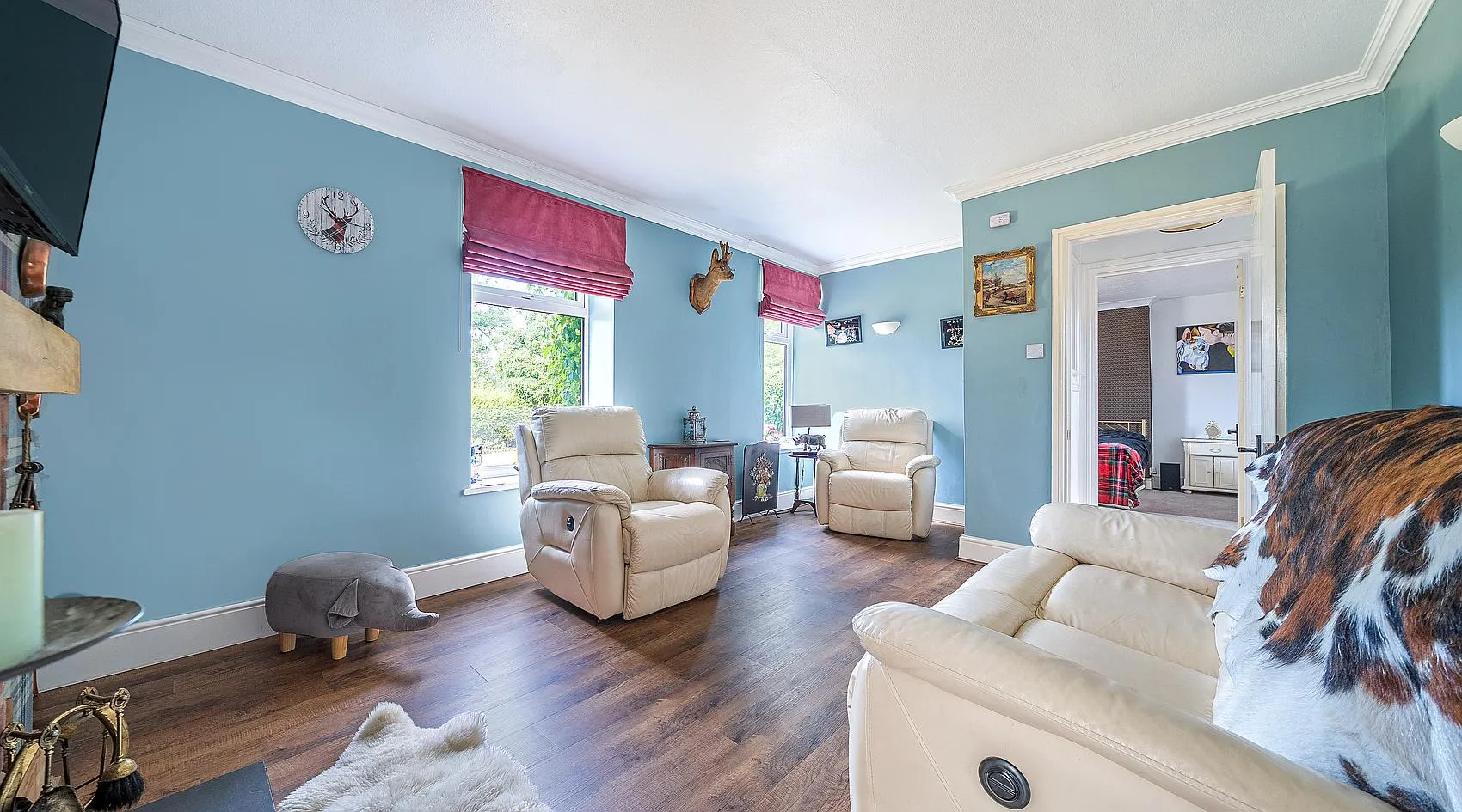 Alvingham, Lincolnshire farmhouse for sale with 1.7 acres and equestrian facilities photo 9