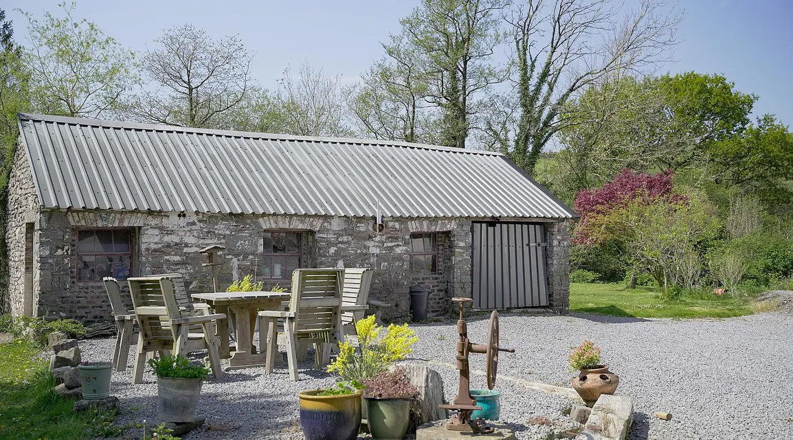 Pendegy Mill, St Clears and Llansteffan, Carmarthenshire – Country Home with Two Holiday Cottages photo 4
