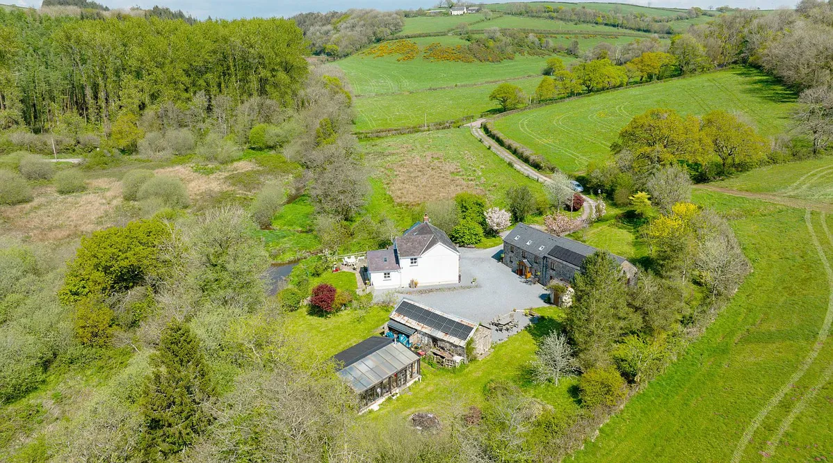 Pendegy Mill, St Clears and Llansteffan, Carmarthenshire – Country Home with Two Holiday Cottages photo 5