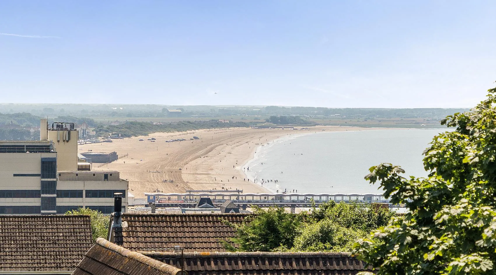 Four-Bedroom Detached House with Sea Views in Weston-super-Mare, Somerset photo 2