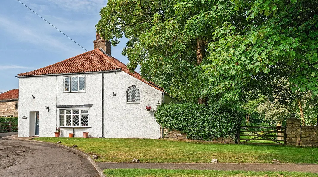 White House, Old Edlington, Doncaster – Detached Equestrian Home with 0.4-Acre Paddock photo 6