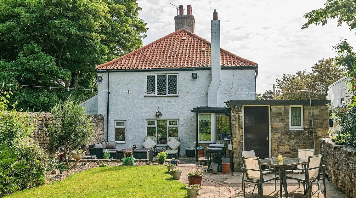 White House, Old Edlington, Doncaster – Detached Equestrian Home with 0.4-Acre Paddock photo 5