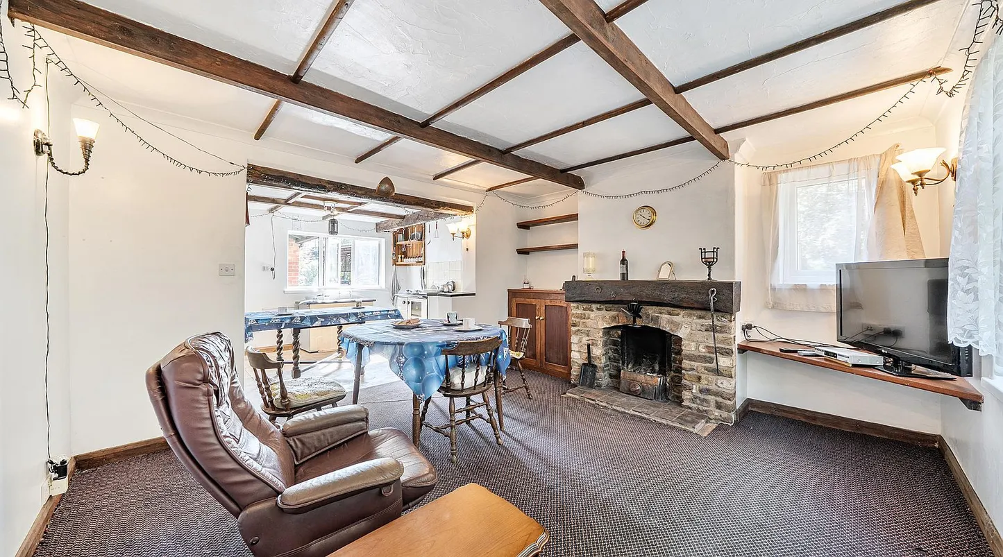 Period Detached Country Home with 3.5 Acres and Outbuildings, Keal Cotes, Lincolnshire photo 10