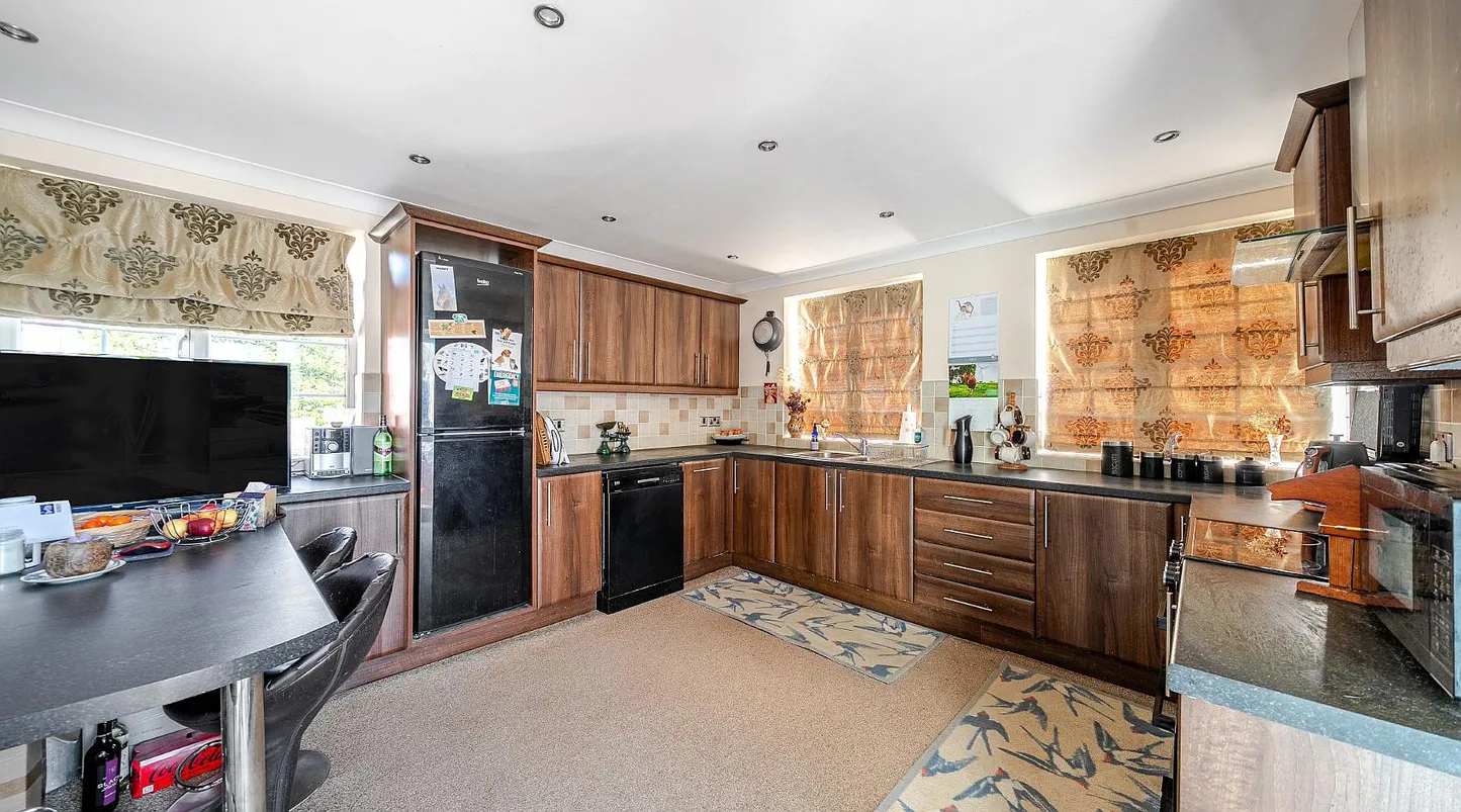 Spilsby, East Lindsey: Equestrian Smallholding with Three-Bedroom Bungalow and Nearly 8 Acres photo 8