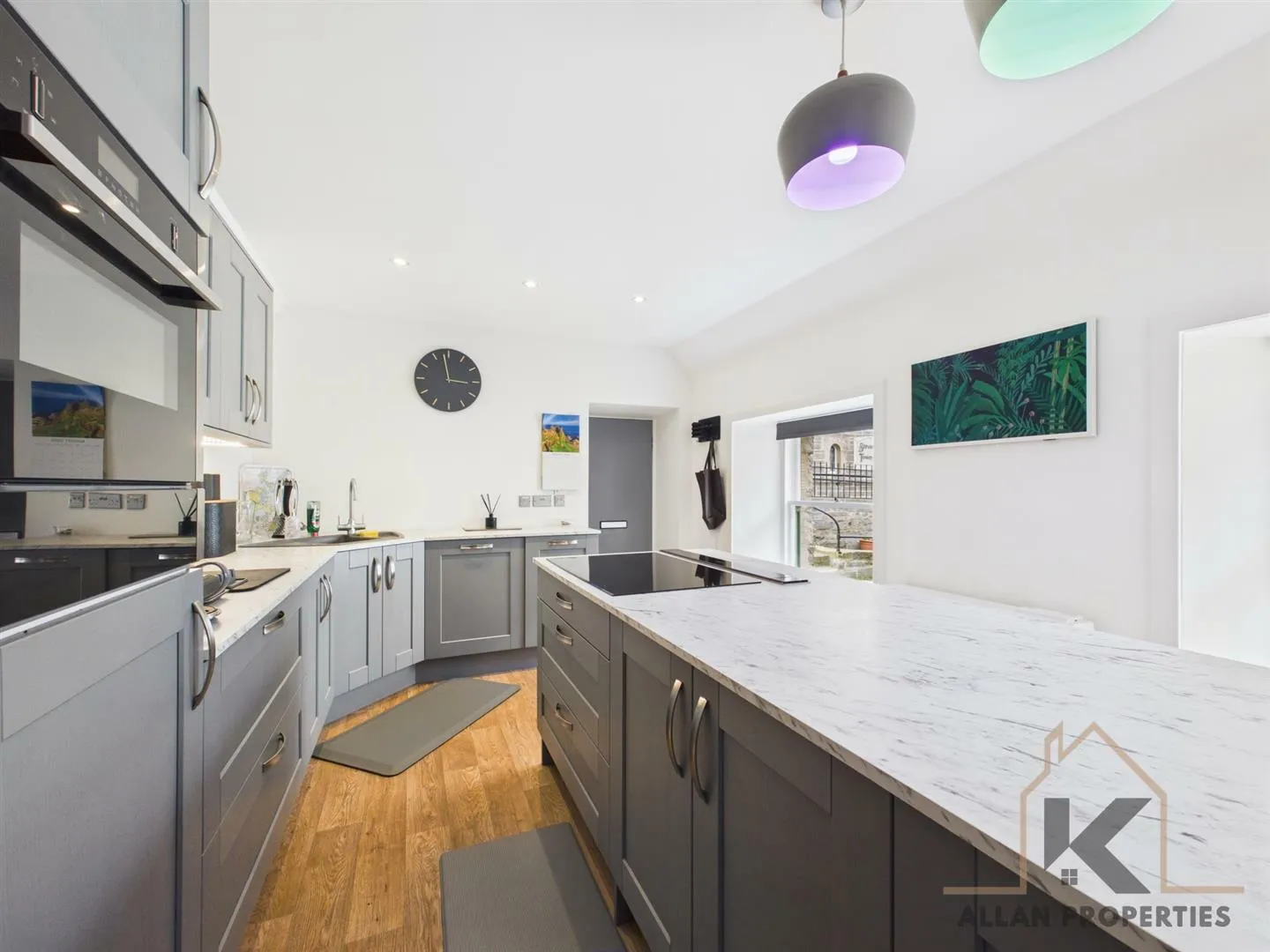 Three-Bedroom Character Semi-Detached House for Sale on Victoria Street, Stromness, Orkney photo 7