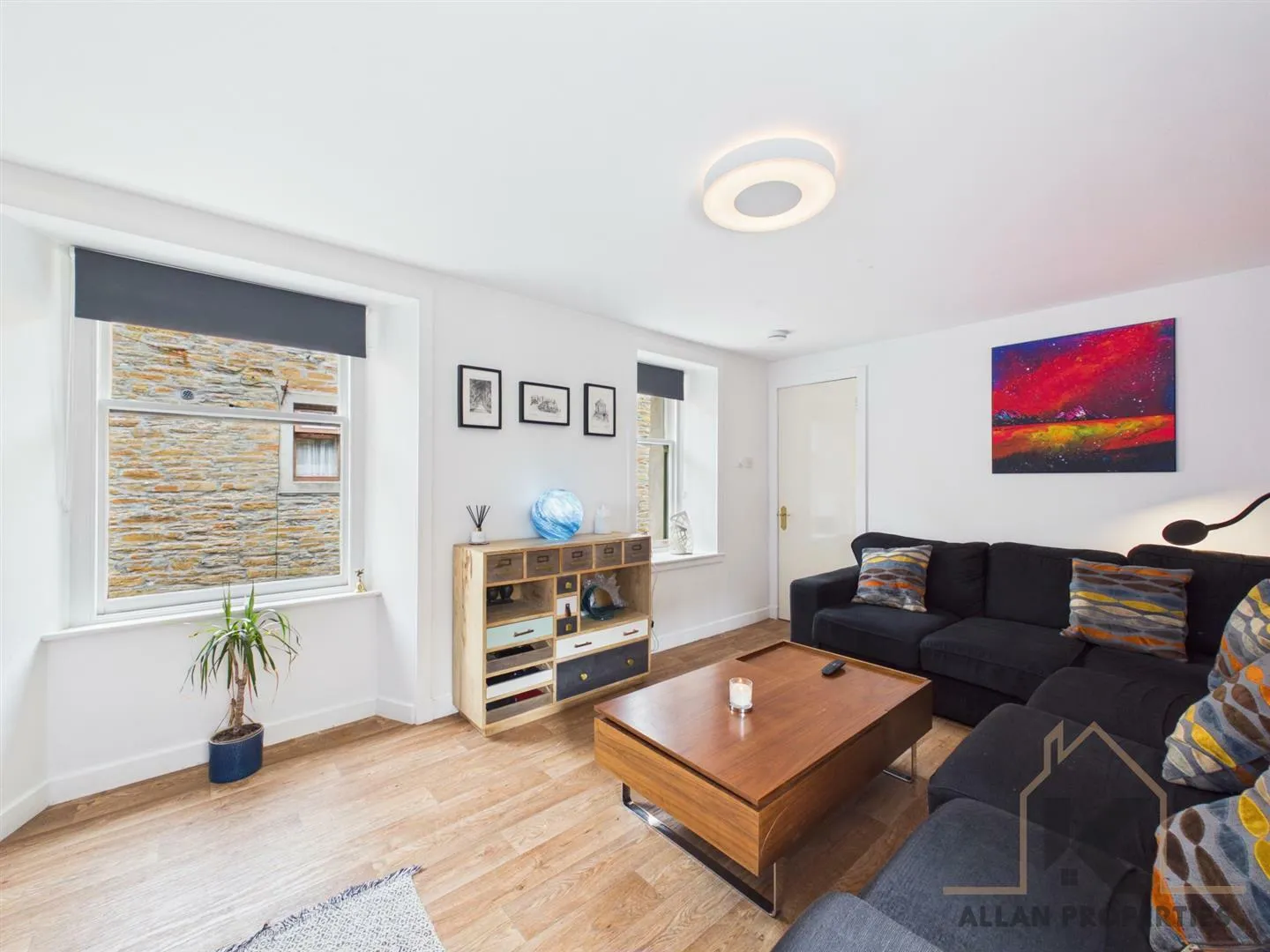Three-Bedroom Character Semi-Detached House for Sale on Victoria Street, Stromness, Orkney photo 3