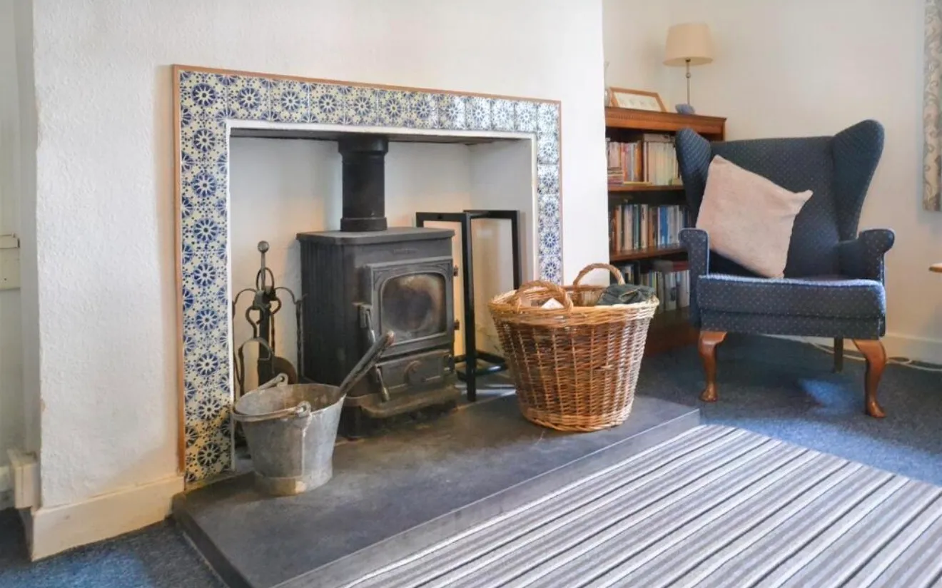Cliff Path Cottage for Sale by Auction on St Nicholas Road, Pembrokeshire, Wales photo 5