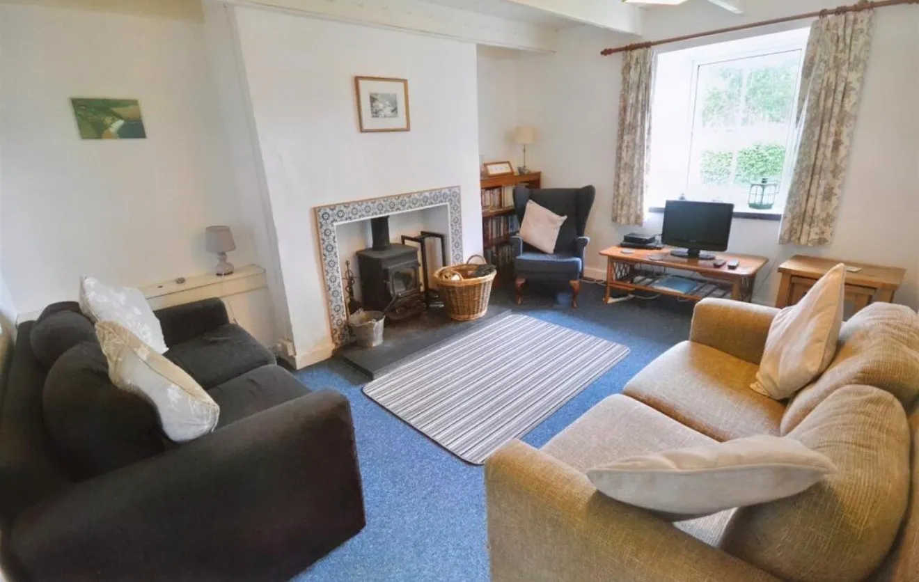 Cliff Path Cottage for Sale by Auction on St Nicholas Road, Pembrokeshire, Wales photo 6