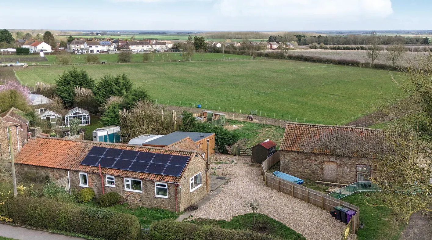 Traditional Barn Conversion Opportunity in Walcott, Lincolnshire photo 2