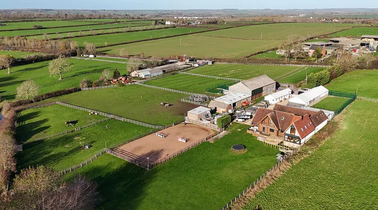 Queniborough, Leicestershire: Bespoke Four-Bedroom Home, Kennels, Cattery and Equestrian Estate property photo