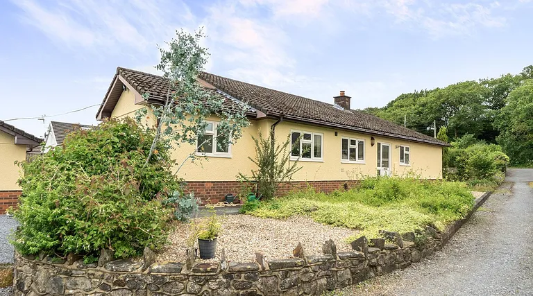 Spacious Single-Storey Bungalow with Equestrian Facilities near Mynyddcerrig, Carmarthenshire property photo