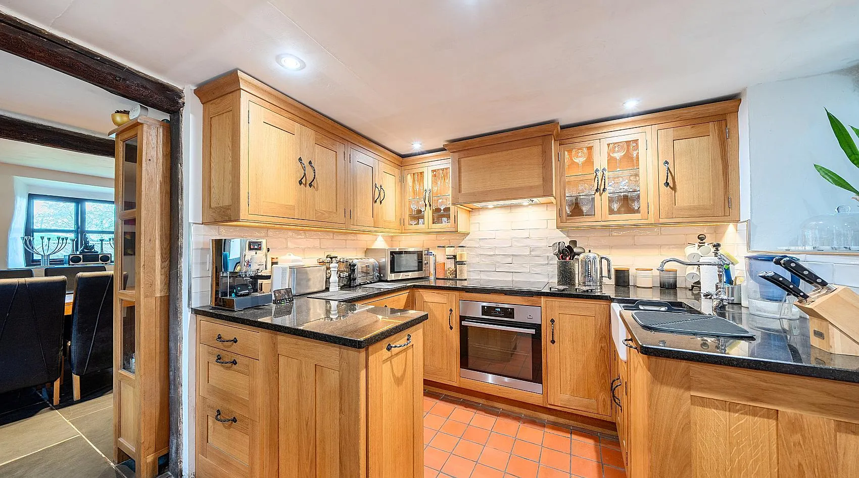 Charming Period Cottage with Equestrian Buildings near Llanyre, Powys photo 5