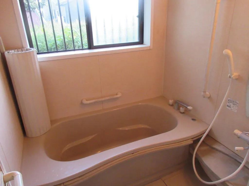 Traditional House in Wakimoto, Aira City | East-Facing Corner Lot, Single-Story Wooden Home, 2K + Flexible Room photo 5
