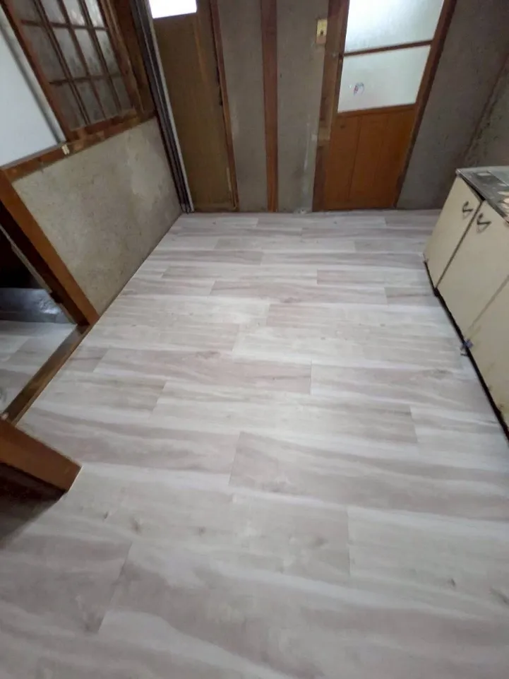 Corner-Lot Detached Home in Kusaka-cho, Higashi-Osaka | 4DK · 1 Parking Space · ¥5.44 Million photo 2