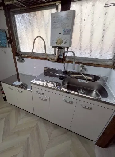 Corner-Lot Detached Home in Kusaka-cho, Higashi-Osaka | 4DK · 1 Parking Space · ¥5.44 Million photo 4