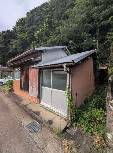 三重県北牟婁郡紀北町東長島の平屋中古戸建て、土地89.90㎡ 物件写真