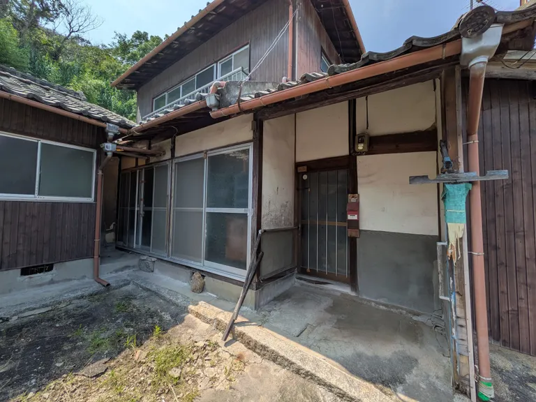香川県坂出市櫃石の中古戸建て、価格18万円・土地132.23㎡ 物件写真