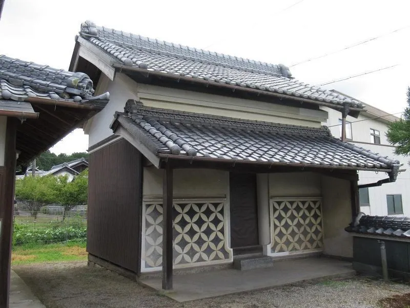 Traditional House in Kono, Iga City, Mie Prefecture | 10DK · Land 704.80㎡ photo 2