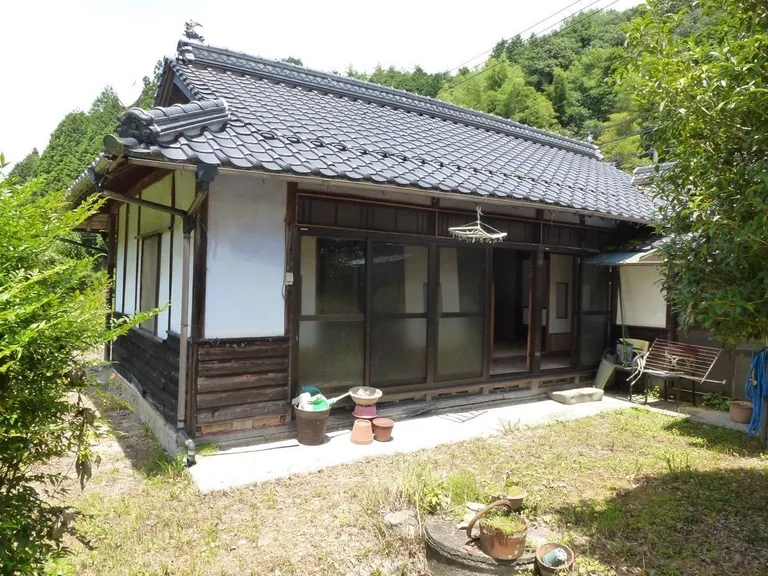 山口県岩国市周東町三瀬川の4K平屋戸建｜土地250.25㎡・58万円 物件写真