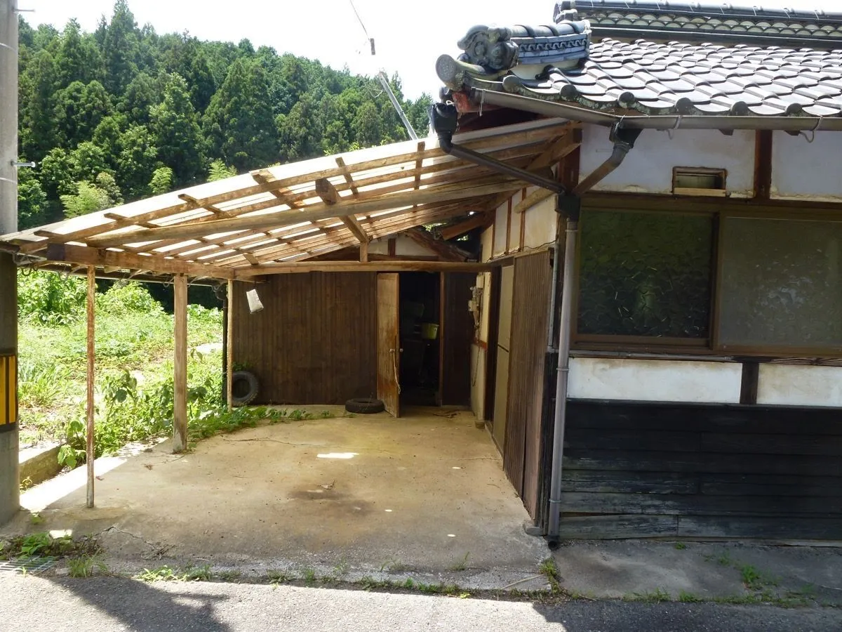 山口県岩国市周東町三瀬川の4K平屋戸建｜土地250.25㎡・58万円 写真 5