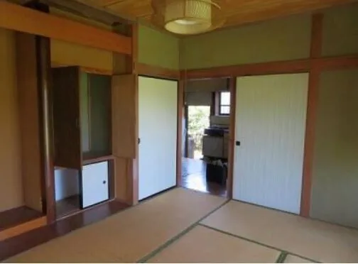 Pre-owned detached house with garden in Usuki City, Oita Prefecture, 6DK, 266 m² lot photo 9
