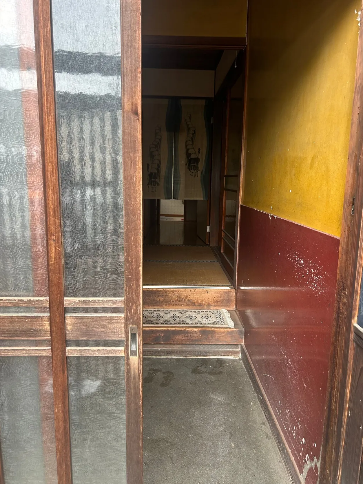 愛知県豊橋市の棟割長屋｜土地79.33㎡・建物89.47㎡、残置物あり 写真 3
