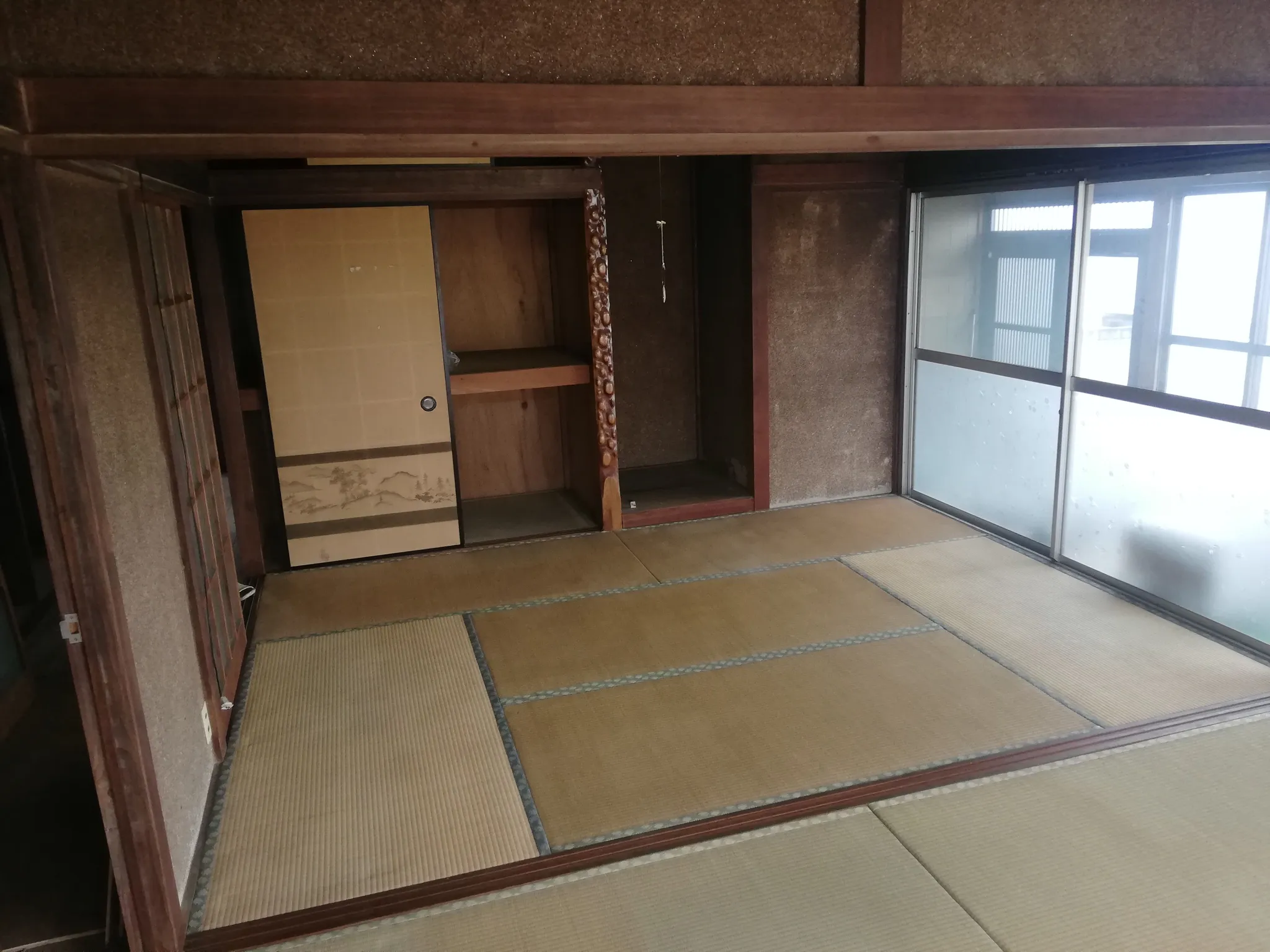 茨城県稲敷市の平屋中古戸建て｜4DK・土地348.72㎡、庭と駐車スペース付き 写真 3