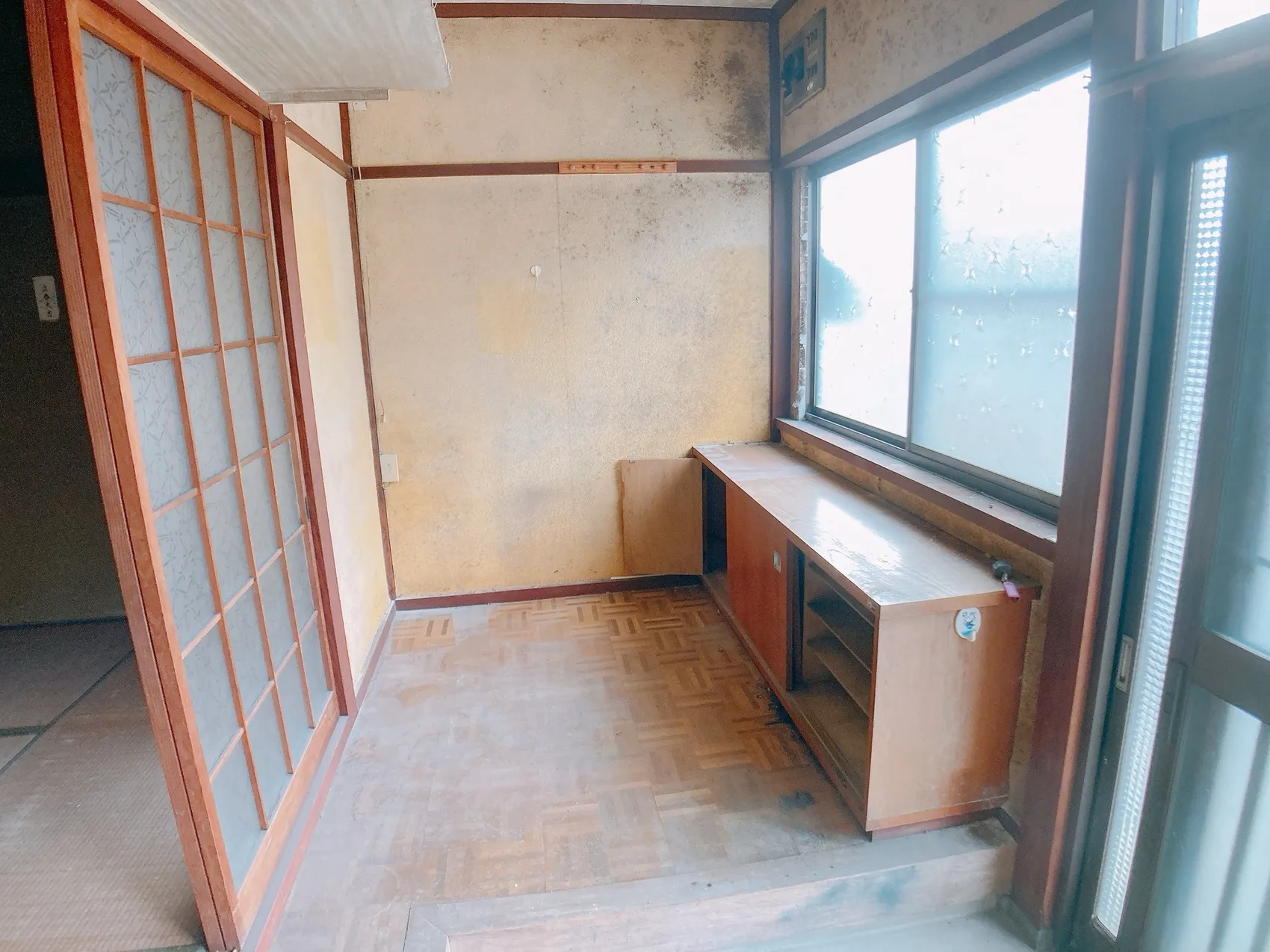富山県高岡市｜国道8号線近く、土地137.85㎡・木造2階建て住宅を0円で譲渡 写真 4