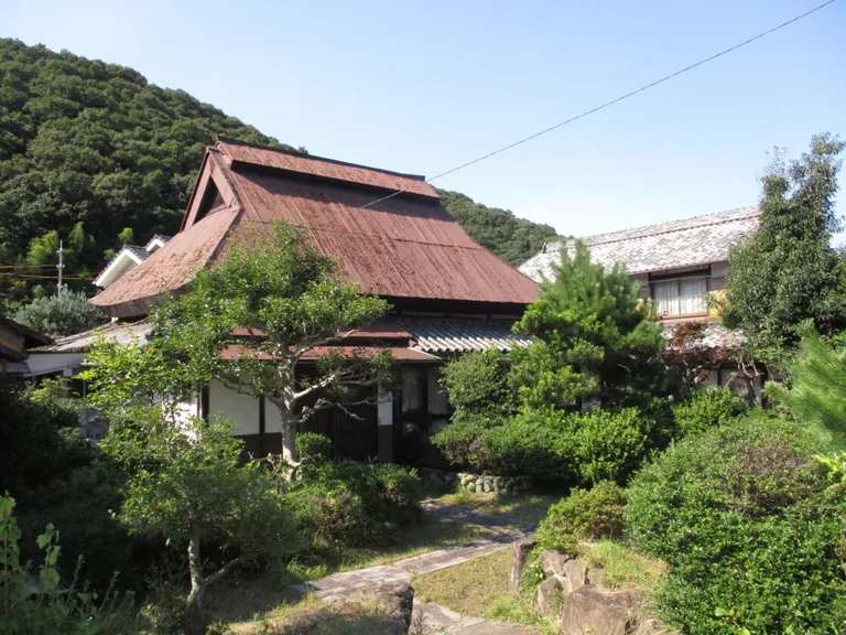 岡山県笠岡市相生の古民家｜部屋数の多い平屋・農地付き 物件写真