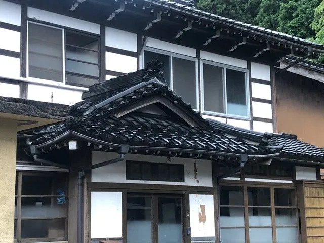 Traditional House in Uozu, Toyama Prefecture | 9DK with Engawa and Tea-Preparation Room, Adjacent Vacant Lot Included for ¥0 photo 2